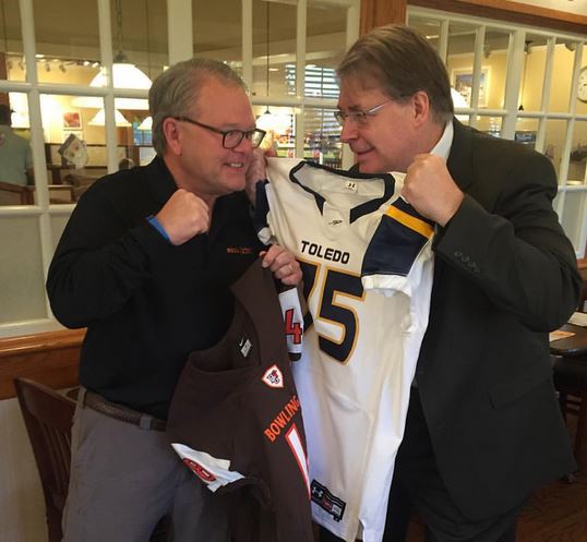 Business deans’ boastful bet raises rivalry’s ramifications