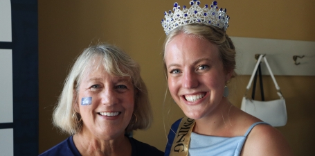 - Business Student, Ella Moscinski (right), was crowned the 2023 Homecoming Queen!