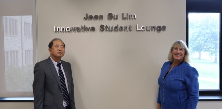 The John B. and Lillian E. Neff College of Business and Innovation is proud to name the third-floor student lounge of the Savage & Associates Business Learning Complex the 'Jeen Su Lim Innovative Student Lounge,' in honor of longtime UToledo business professor, Dr. Jeen Su Lim's, retirement.