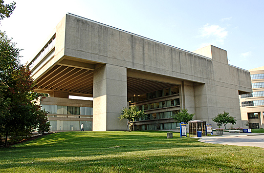 Image of the Mulford Library on the Health Science Campus