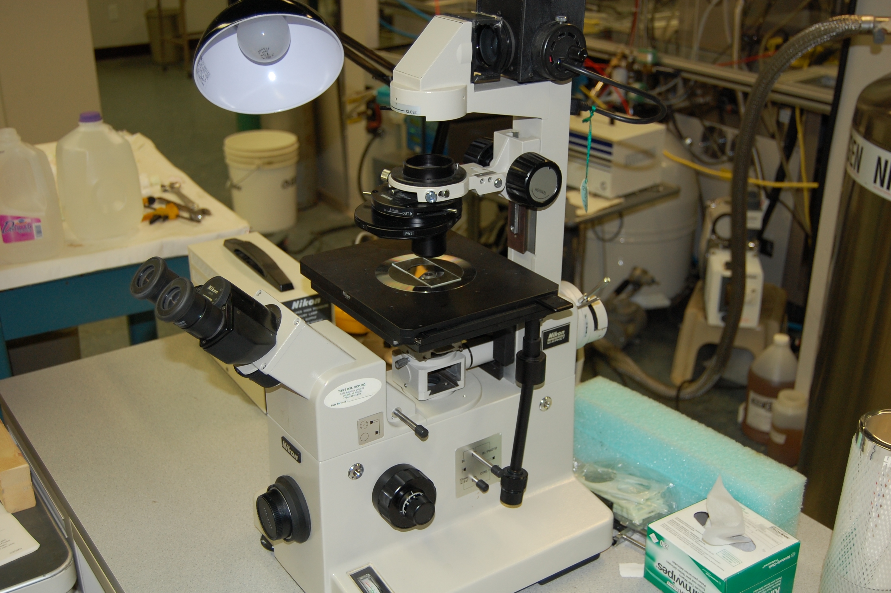 Microscope