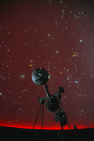 Interior of dome with Spitz projector. Image by Dan Miller.