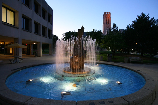 Fountain outside Studnet Union on Main Campus