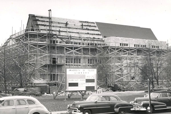 Gilham Hall when it was being built in 1953.