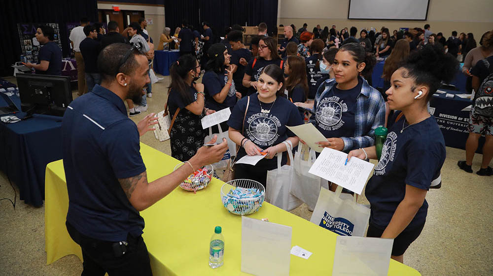 students at a previous latino culture summit