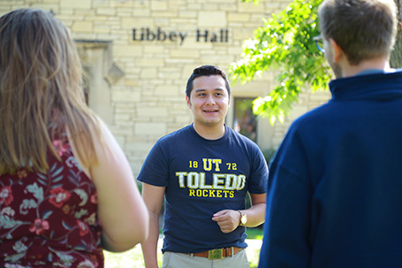 Prospective students touring UToledo's campus