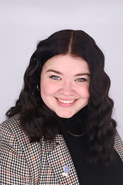 Mackenzie Box headshot