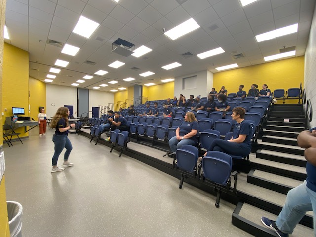 The Young Executive Scholars visit the UToledo Rec Center