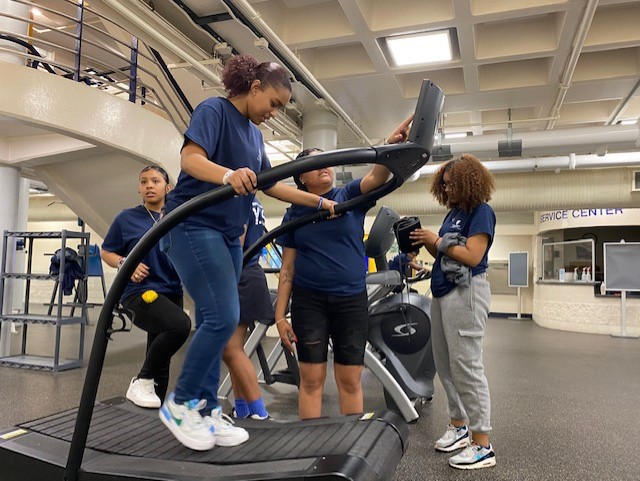 The Young Executive Scholars visit the UToledo Rec Center