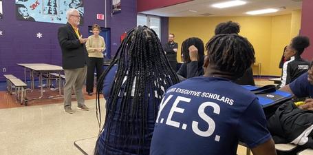 The Young Executive Scholars (Y.E.S.) Program culminated its 2022 curriculum with a breakfast sendoff at the Jones Leadership Academy of Business (JLAB) on Monday, Dec. 12. 