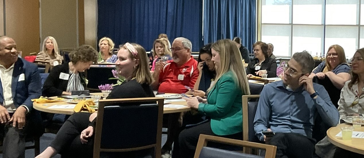 2025 Luncheon crowd2