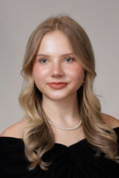 R Williamson headshot