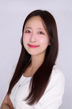 Jiyung Hwang headshot
