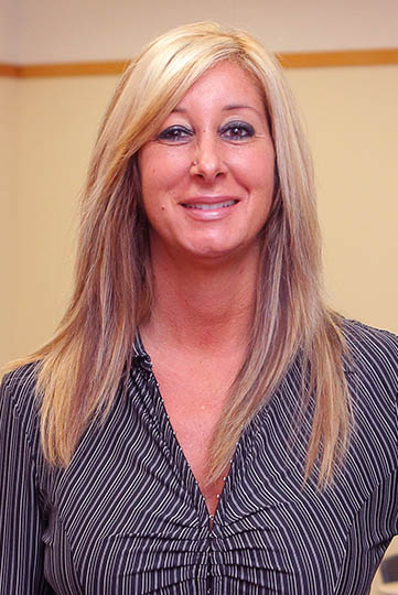 Lisa Pescara Kovach headshot