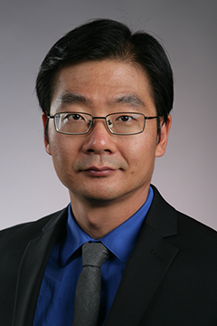 Qun Wang headshot