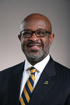 willie mckether headshot