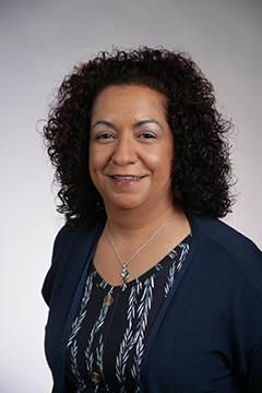 Amada Esquivel headshot
