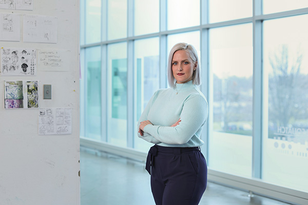 Lisa Edwards headshot