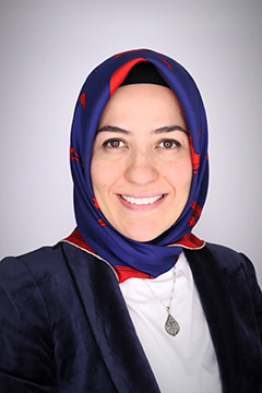 Melike Gokmen headshot
