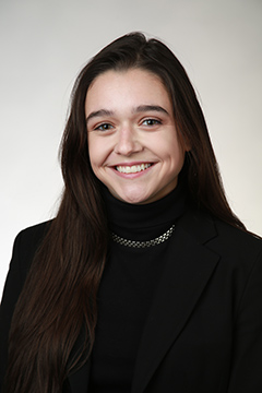 Sydney Schauwecker headshot