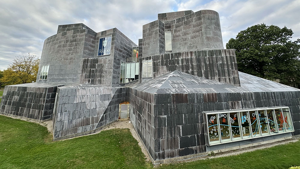 Exterior Image of the Center for the Visual Arts Building