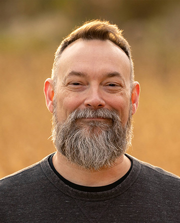 Eric Curtis headshot