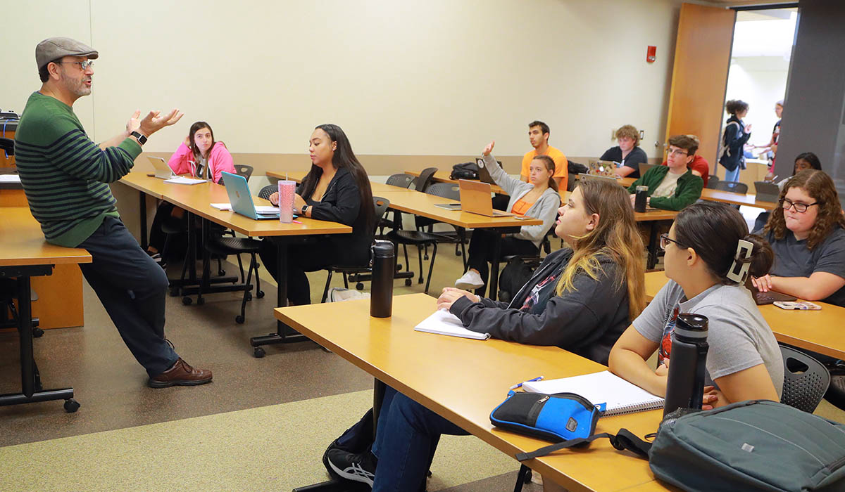 Dr. Jerry Van Hoy teaches introductory class