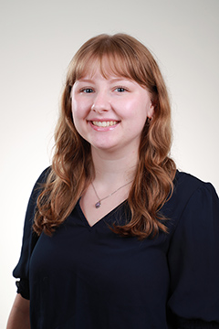 Abby Regal headshot