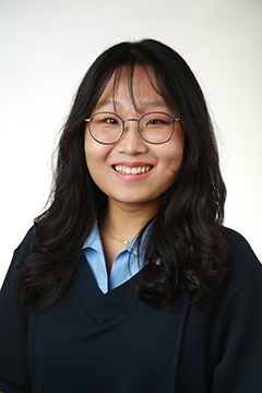 Sarah Yoon headshot