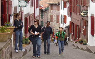 People walking near Univeristy of Pau