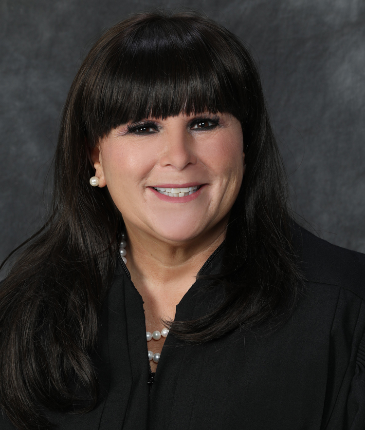 Lori Olender Headshot