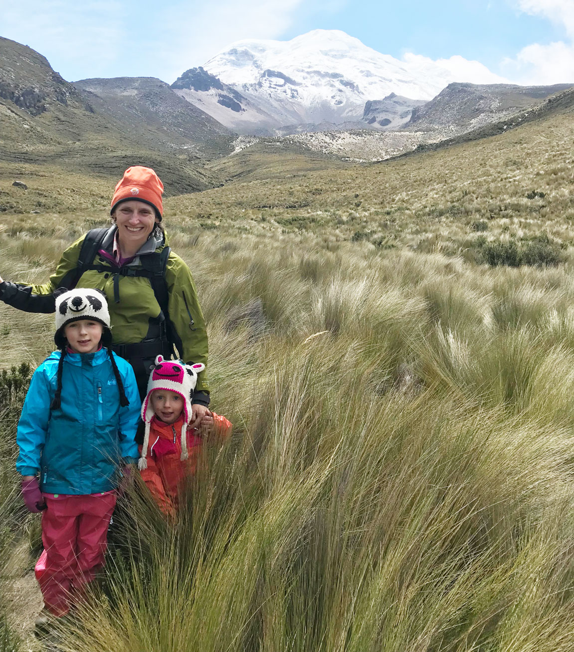 Cavalieri hiking with daughters