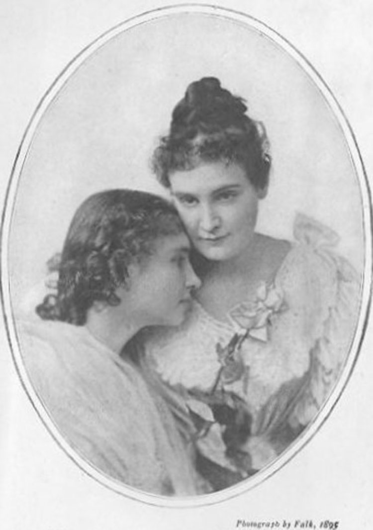 Helen Keller with Anne Sullivan