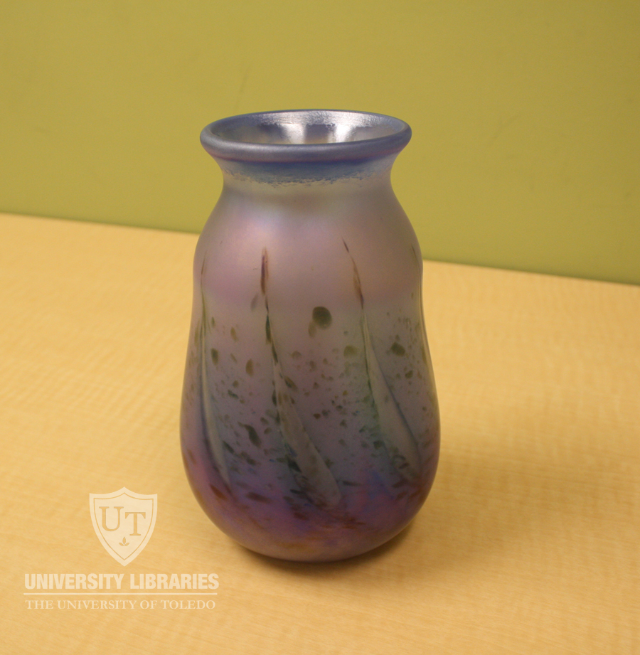 Glass vase