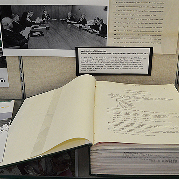 DiMinutes and photograph of the Medical College of Ohio’s First Board of Trustees, 1965