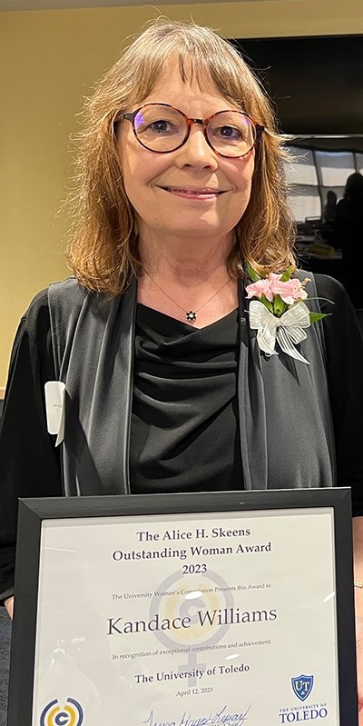Dr. Kandace Williams receives Alice H. Skeens Outstanding Woman Award