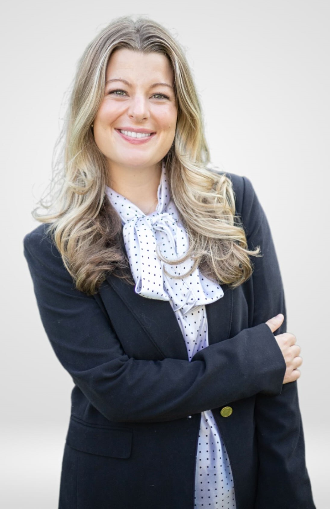 headshot of Julia Kessel