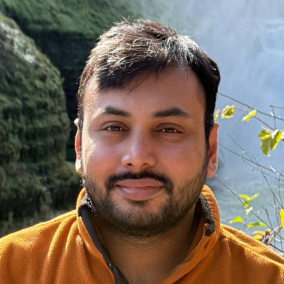 Amit Phalak headshot