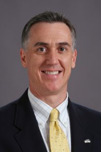 Brian Lutz headshot
