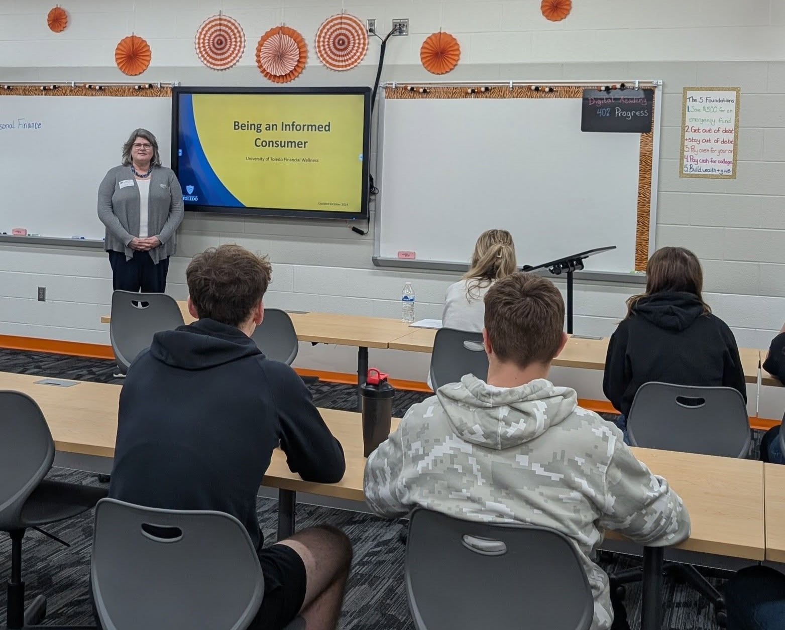 Carolyn Eaton presenting a workshop in a classroom of students