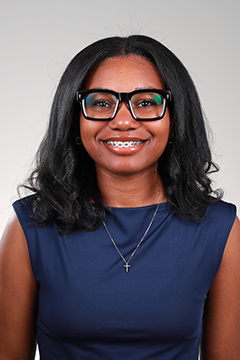 Allyssa Coles headshot