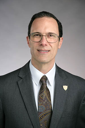 Dr. Scott Molitor