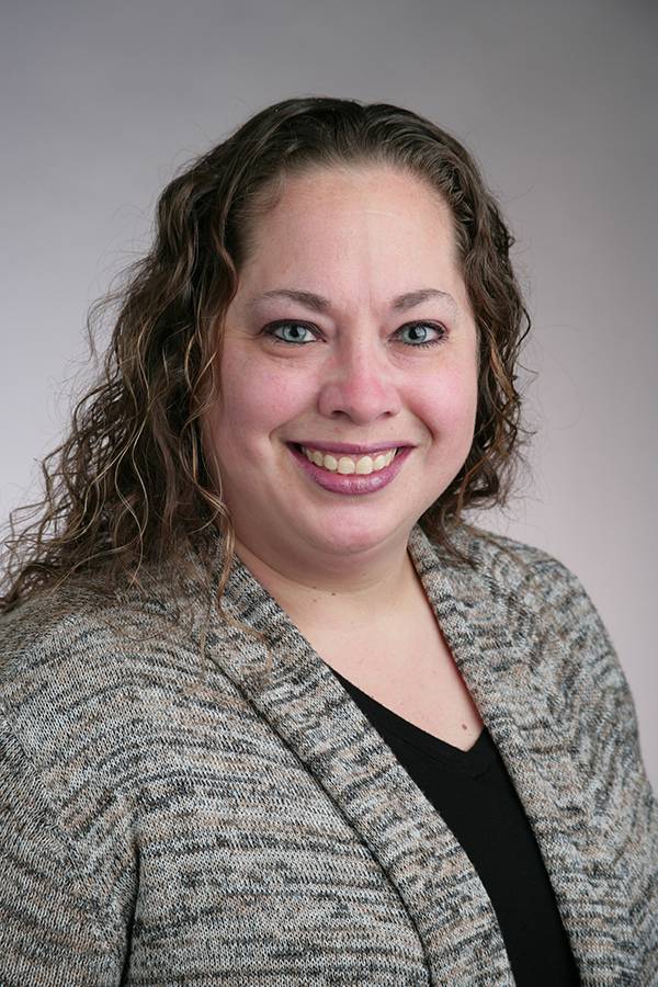 Image of Elizabeth Nevel Financial Analyst