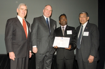 Samir Dhar, 2007 Student of the Year, receiving his award