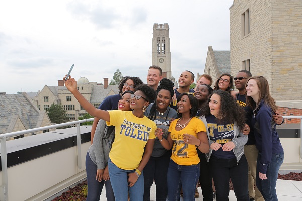 A crowd of students taking a selfie together