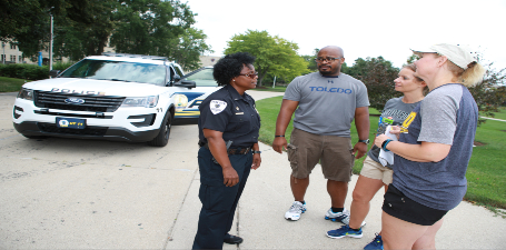 UToledo Police talking to a student