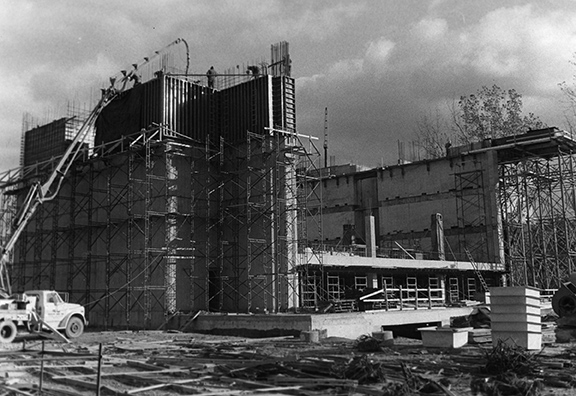 Historical photo of Mulford Library being constructed.